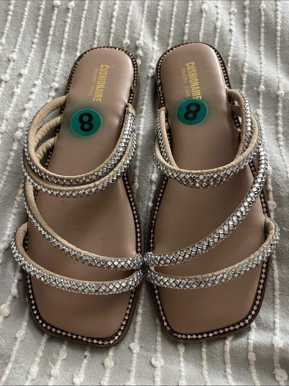 💕Cushionaire Memory Foam Beige Sandals with Silver Crystal Straps💕